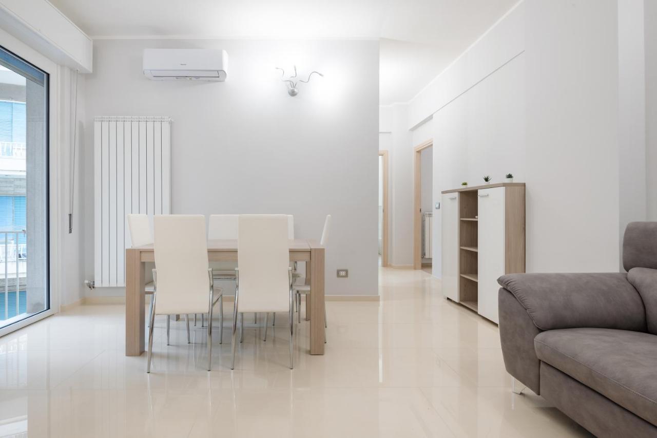 Апартаменты Modern Flat 250 Mt From The Sea - Альбиссола-Марина Экстерьер фото